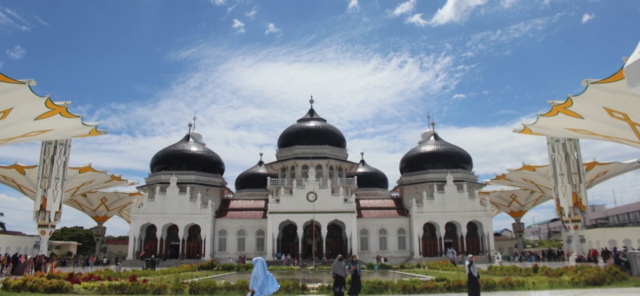 Baiturrahman Grand Mosque, Aceh Historical Tourism